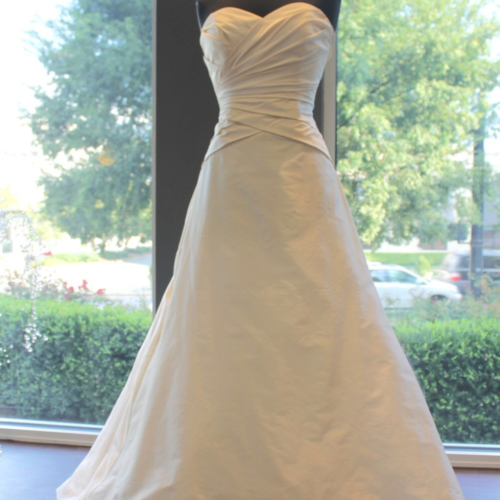 wedding dress, DESIGNER LEA ANN BELTER "LUCY"